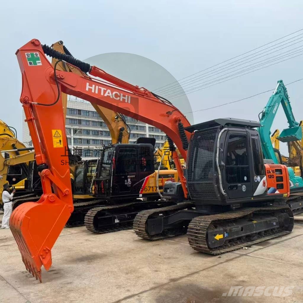 Hitachi ZX 120 Kāpurķēžu ekskavatori