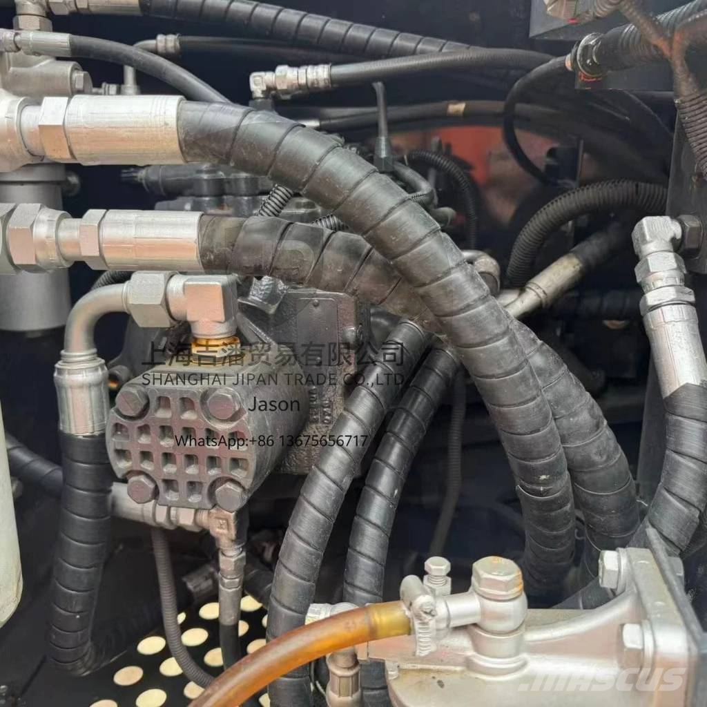 Hitachi ZX 120 Kāpurķēžu ekskavatori