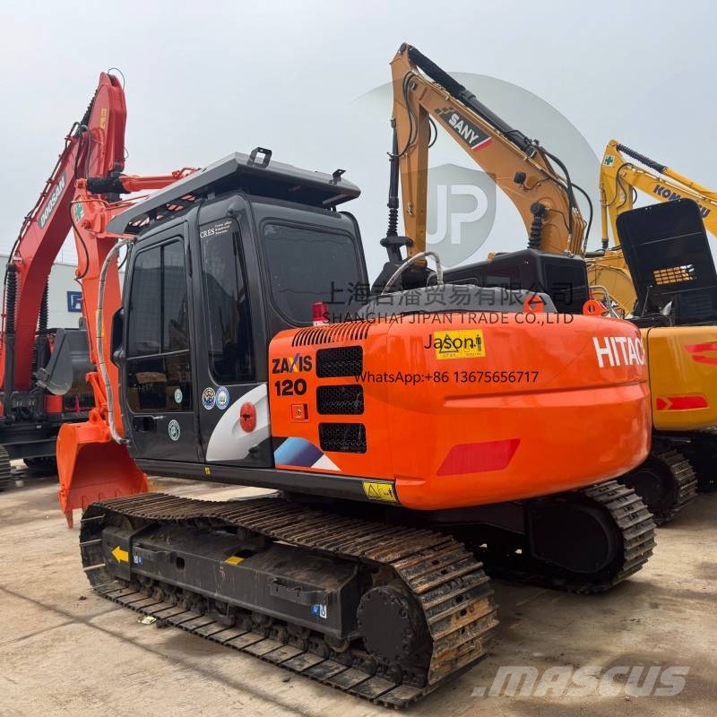 Hitachi ZX 120 Kāpurķēžu ekskavatori