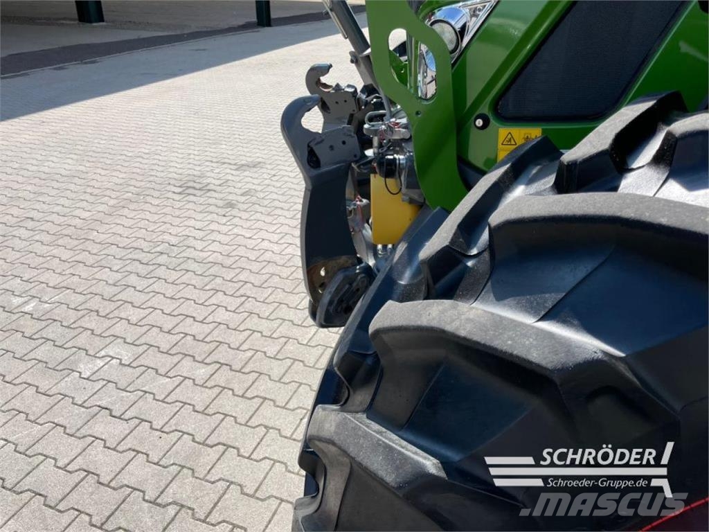 Fendt 724 VARIO GEN6 PROFI PLUS Tractores