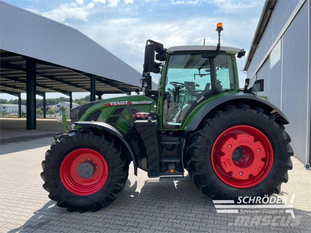 Fendt 724 VARIO GEN6 PROFI PLUS Tractores