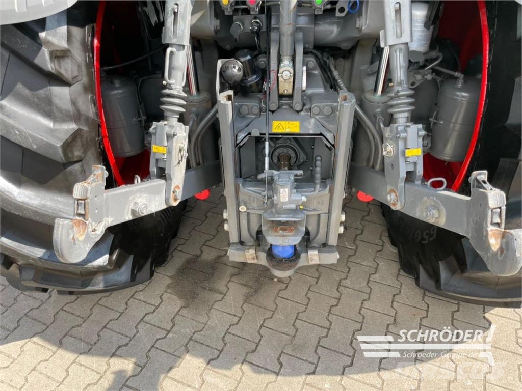 Fendt 724 VARIO GEN6 PROFI PLUS Tractores