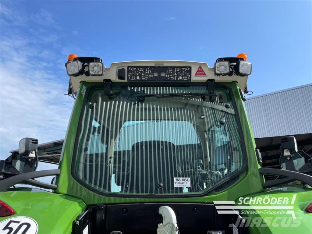 Fendt 724 VARIO GEN6 PROFI PLUS Tractores