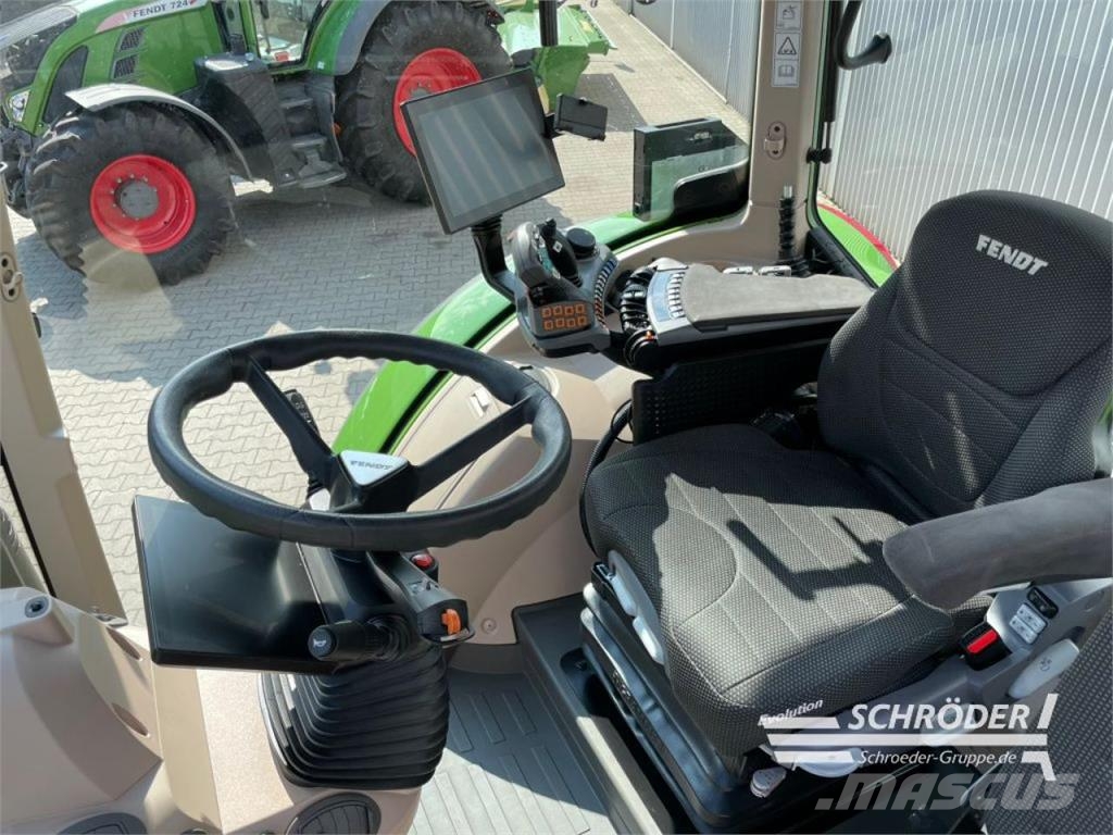 Fendt 724 VARIO GEN6 PROFI PLUS Tractores