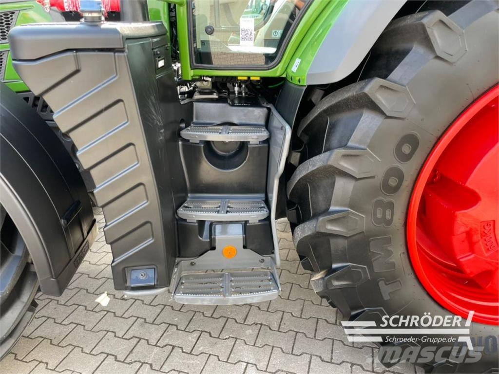 Fendt 724 VARIO GEN6 PROFI PLUS Tractores