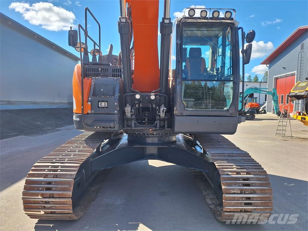 Doosan DX235LCR-5 PYÖRITTÄJÄLLÄ 履带挖掘机