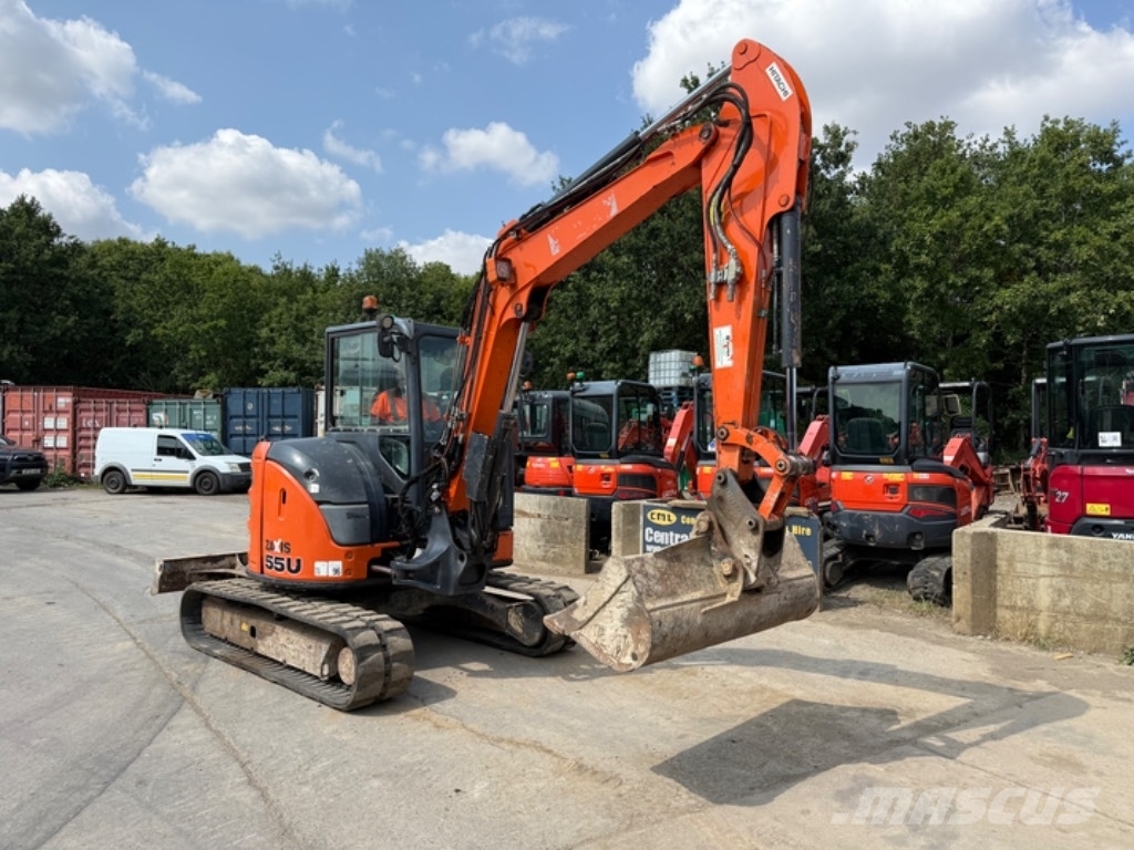 ニュウ HITACHI ZX55UR-5B (Mini excavators) at Kagoshima, Japan