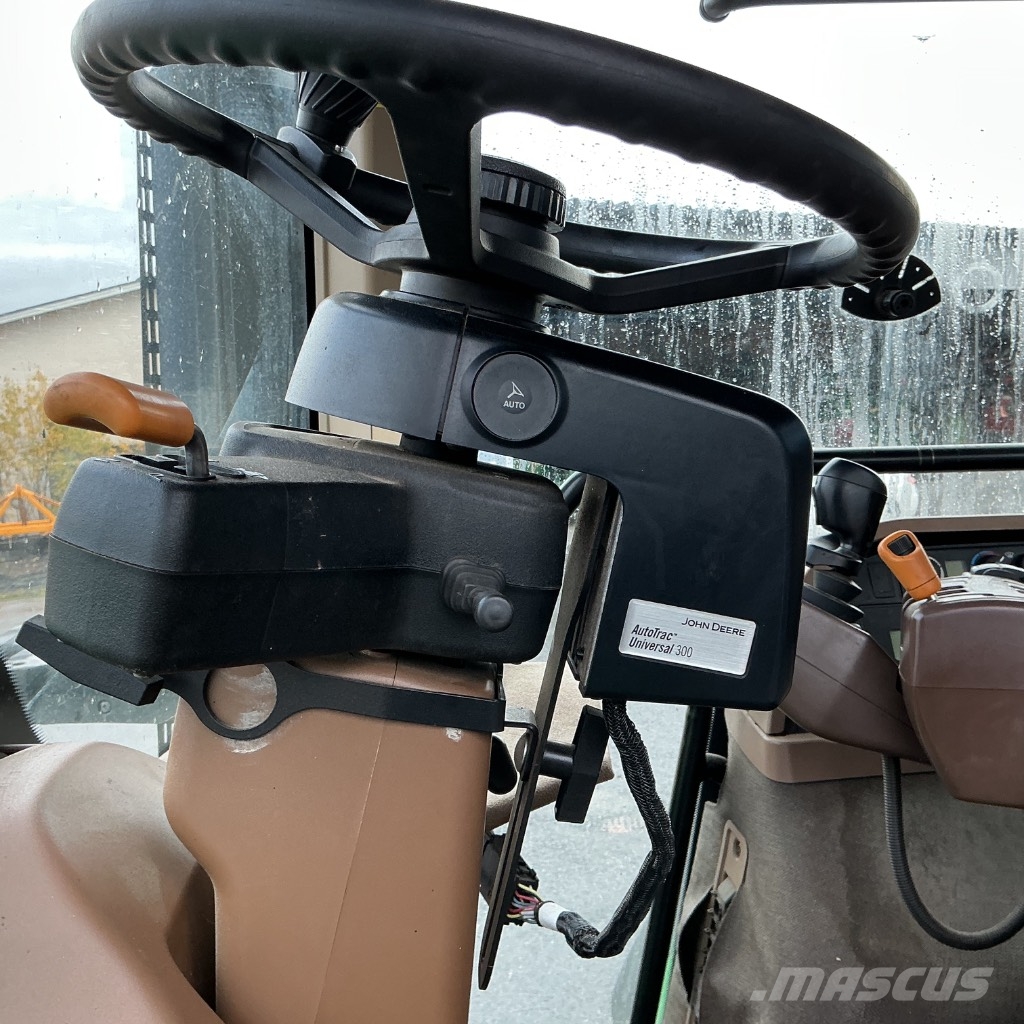 John Deere 7930 Traktorit