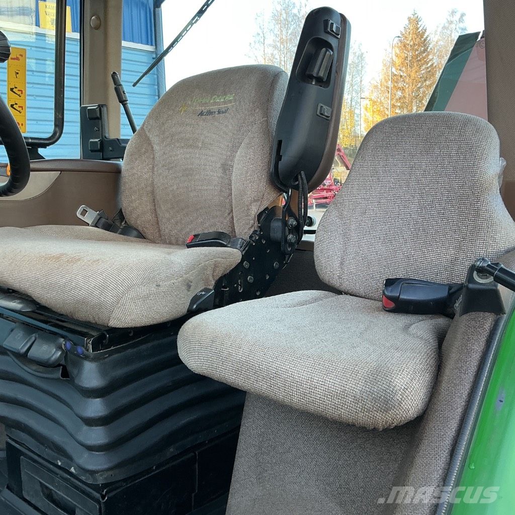 John Deere 7930 Traktori