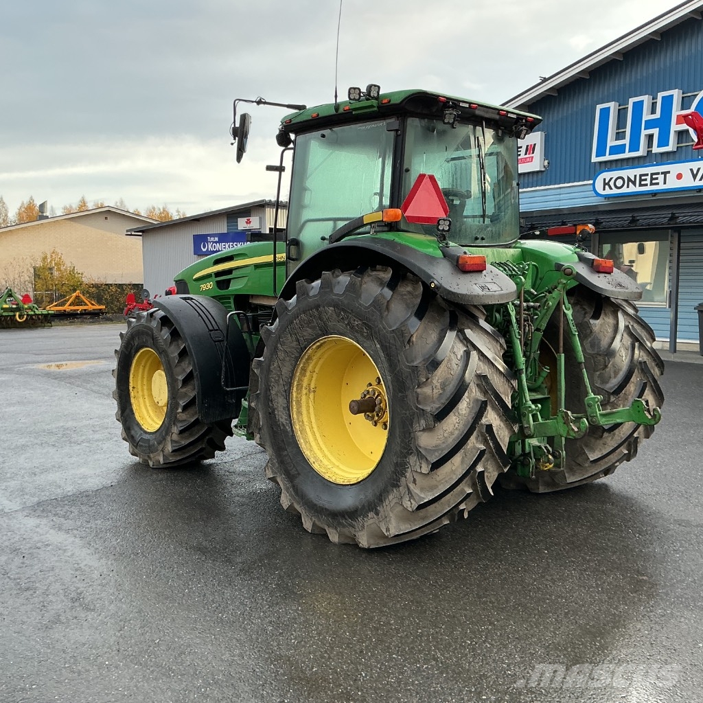 John Deere 7930 Traktorit