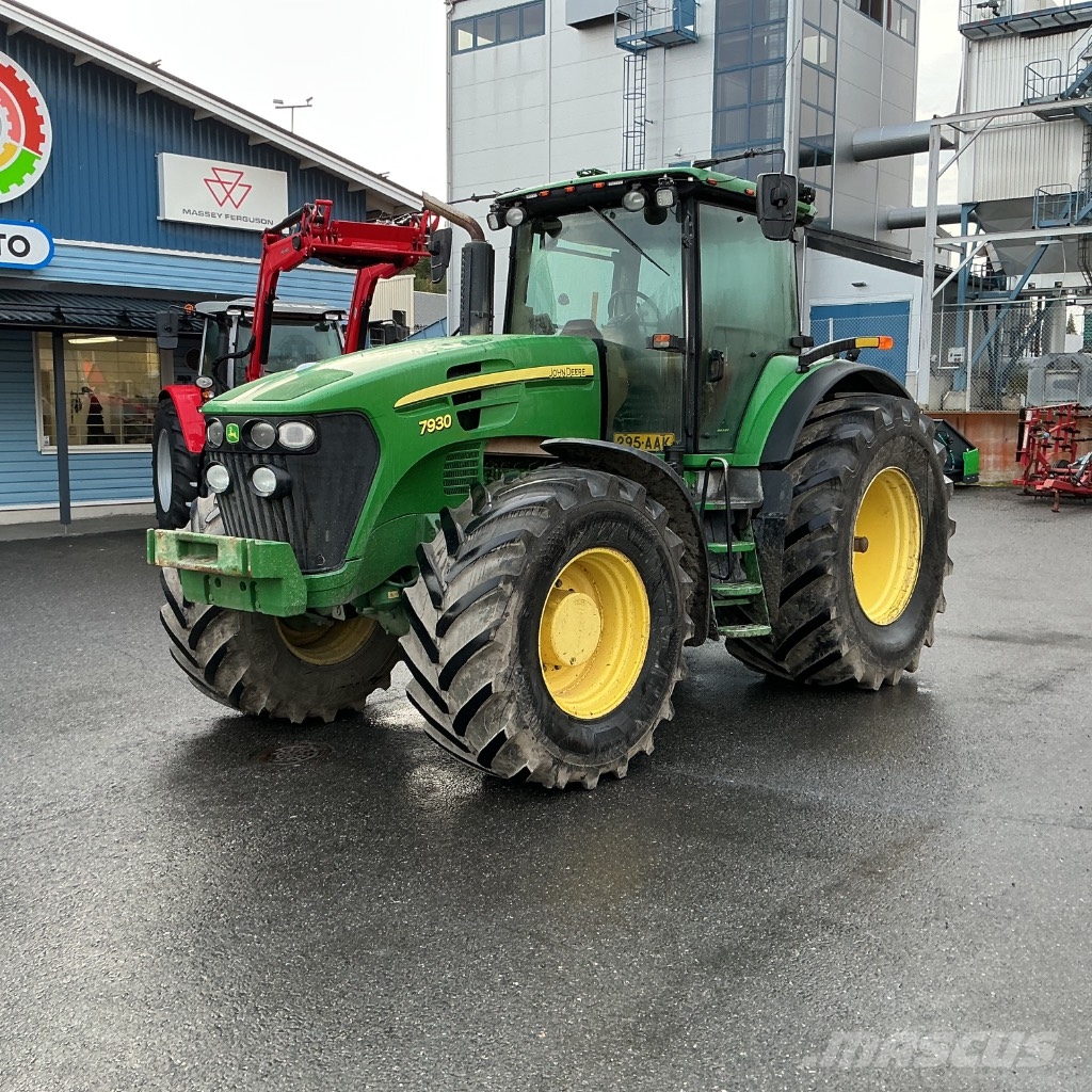 John Deere 7930 Traktorit
