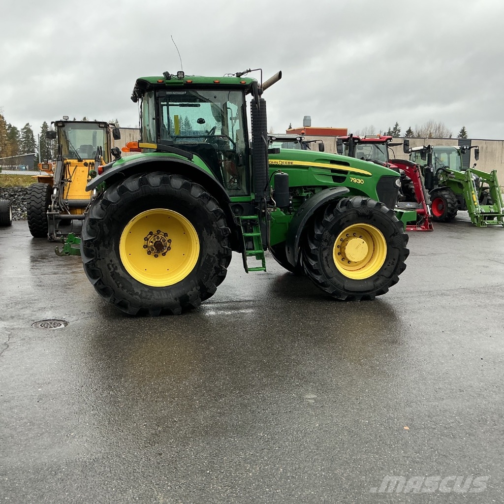 John Deere 7930 트랙터