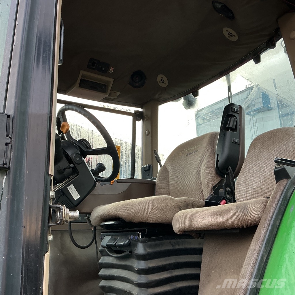 John Deere 7930 Traktorit