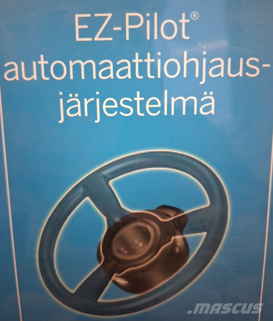 Trimble EZ-Pilot Pro GFX 750 ja NAV 900 GPS