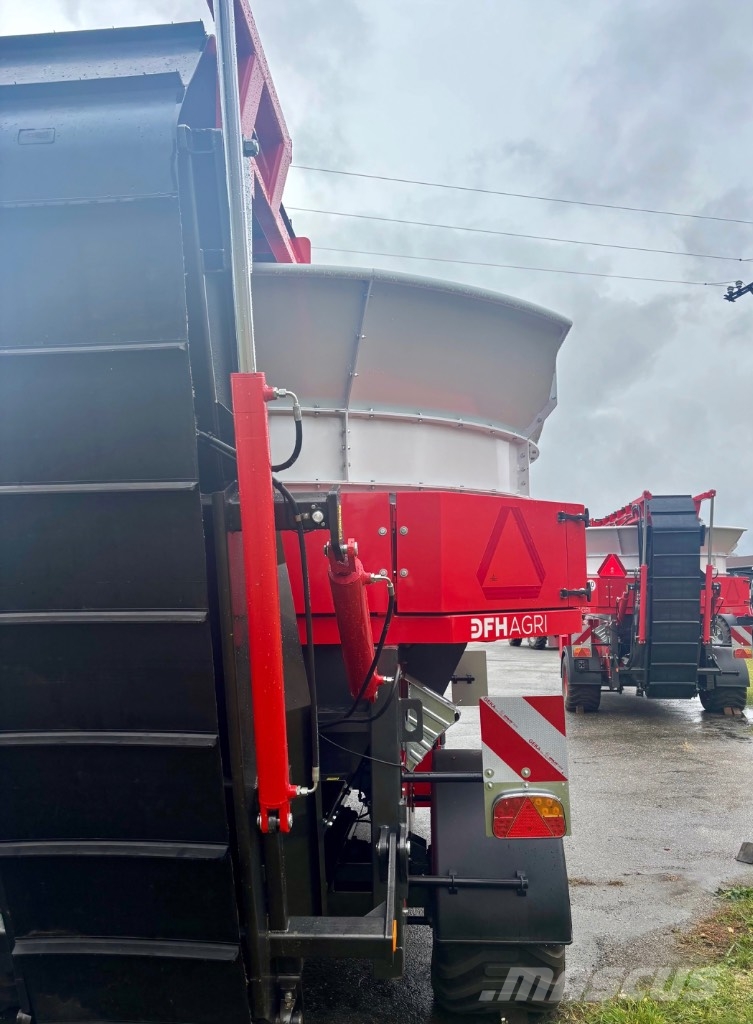 Bizon B-1130 Straw Shredder, Grain Mill - DEALERS WANTED Dérouleuse, pailleuse