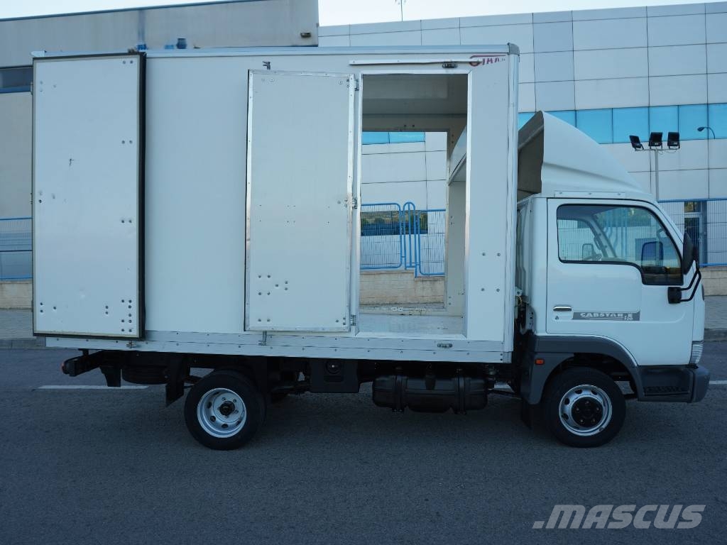 Nissan CABSTAR 120 ¡¡¡SOLO 65.000 KMS!!! Camion Fourgon