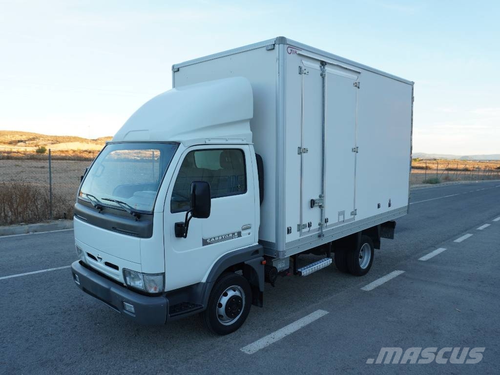 Nissan CABSTAR 120 ¡¡¡SOLO 65.000 KMS!!! Camion Fourgon