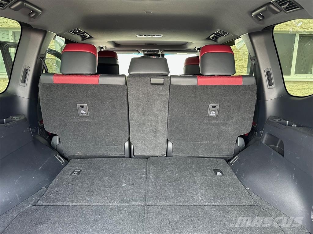 Toyota Land Cruiser VIN 466 Carros