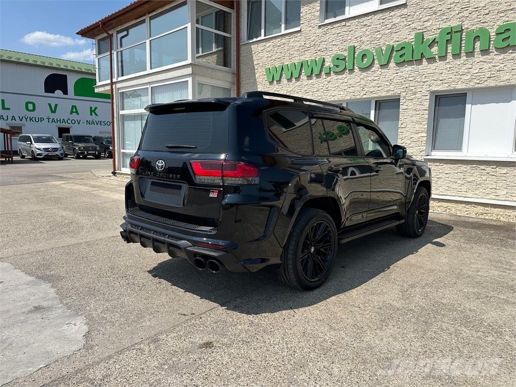 Toyota Land Cruiser VIN 466 Carros