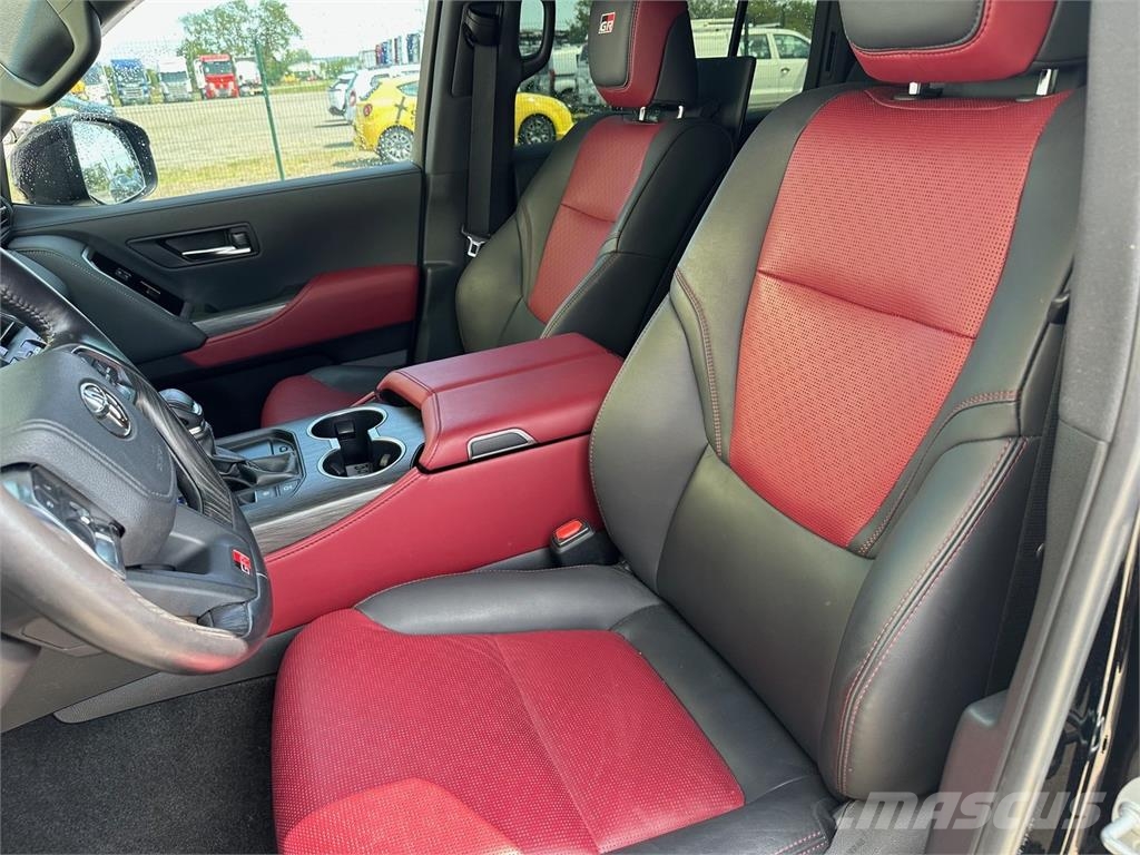 Toyota Land Cruiser VIN 466 Carros