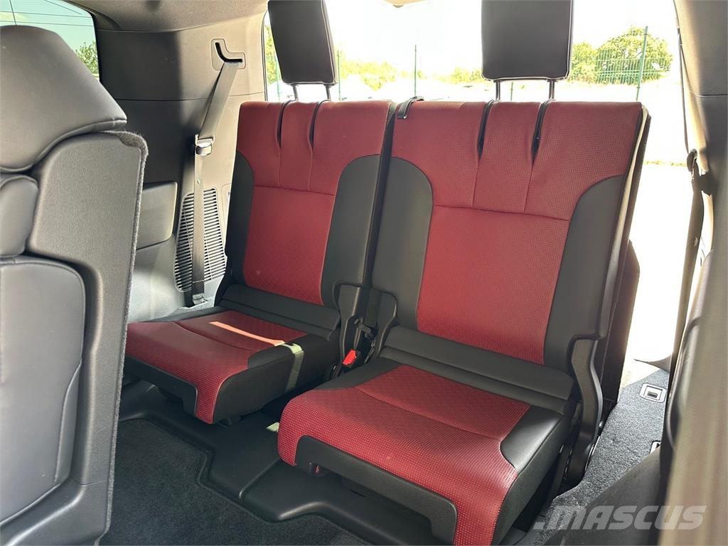 Toyota Land Cruiser VIN 466 Carros
