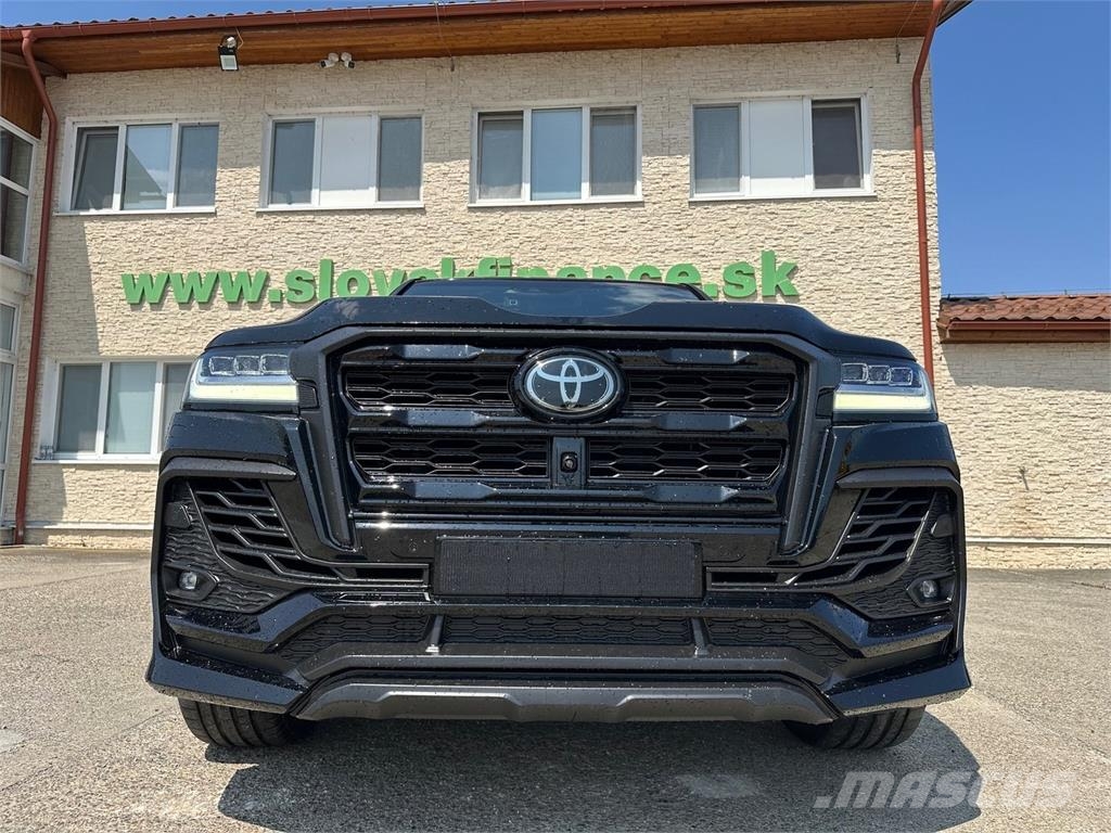 Toyota Land Cruiser VIN 466 Carros
