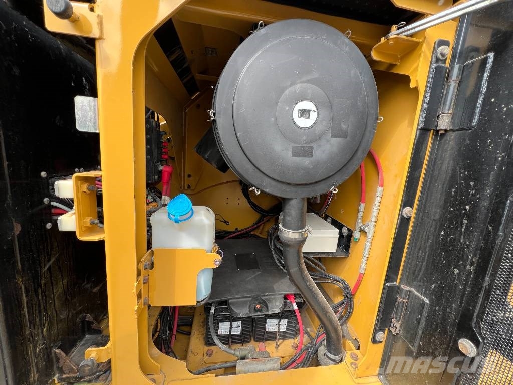 CAT 374FL ME | U/C 70%! Rupsgraafmachines