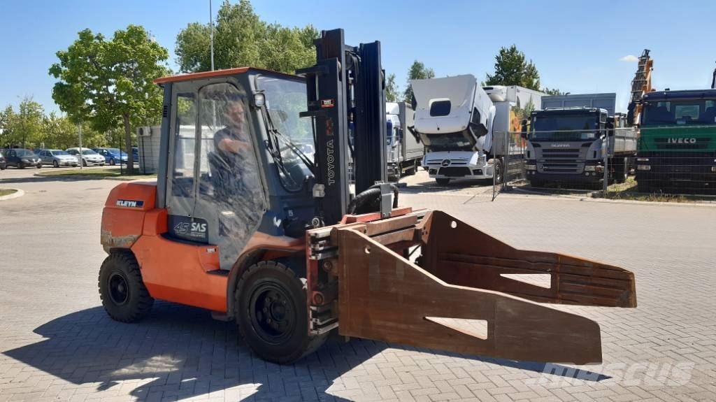 Toyota 42-7 FD 40 - hvataljke Dizel forkliftler