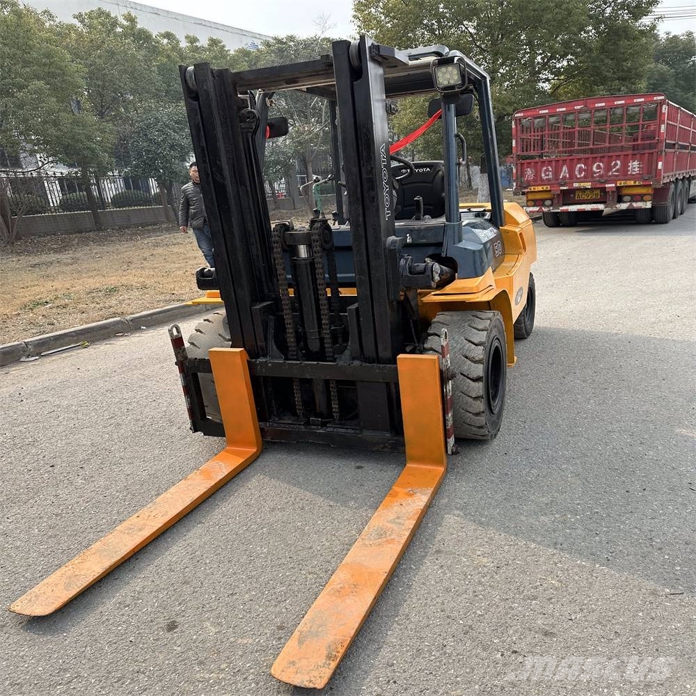 Toyota 02-7FDA50 Diesel forklifts