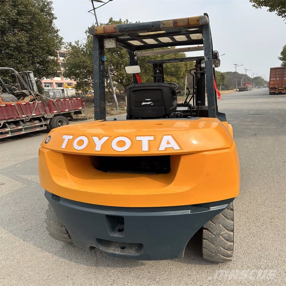 Toyota 02-7FDA50 Diesel forklifts