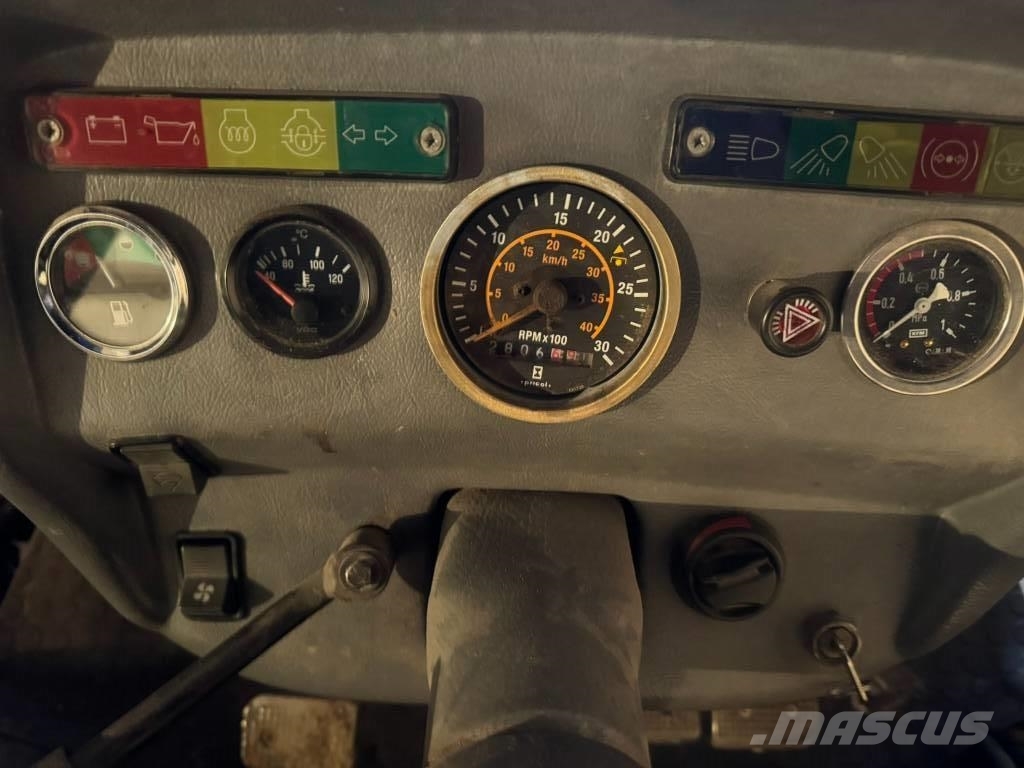 Farmtrac 675DT Трактори