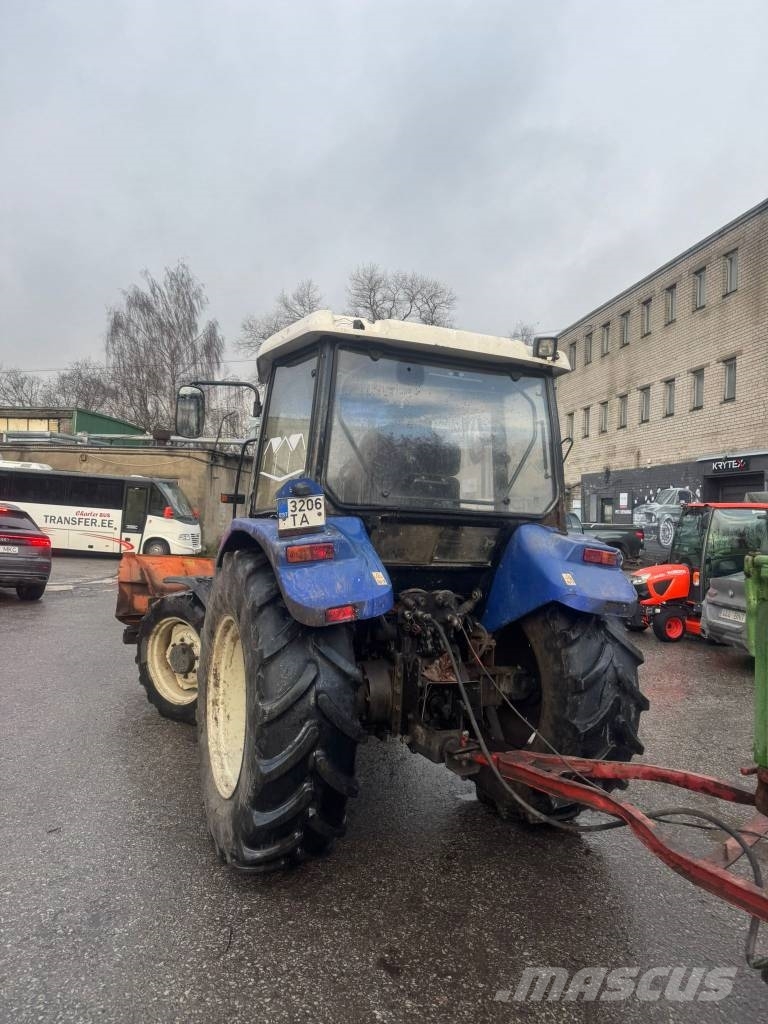 Farmtrac 675DT Трактори