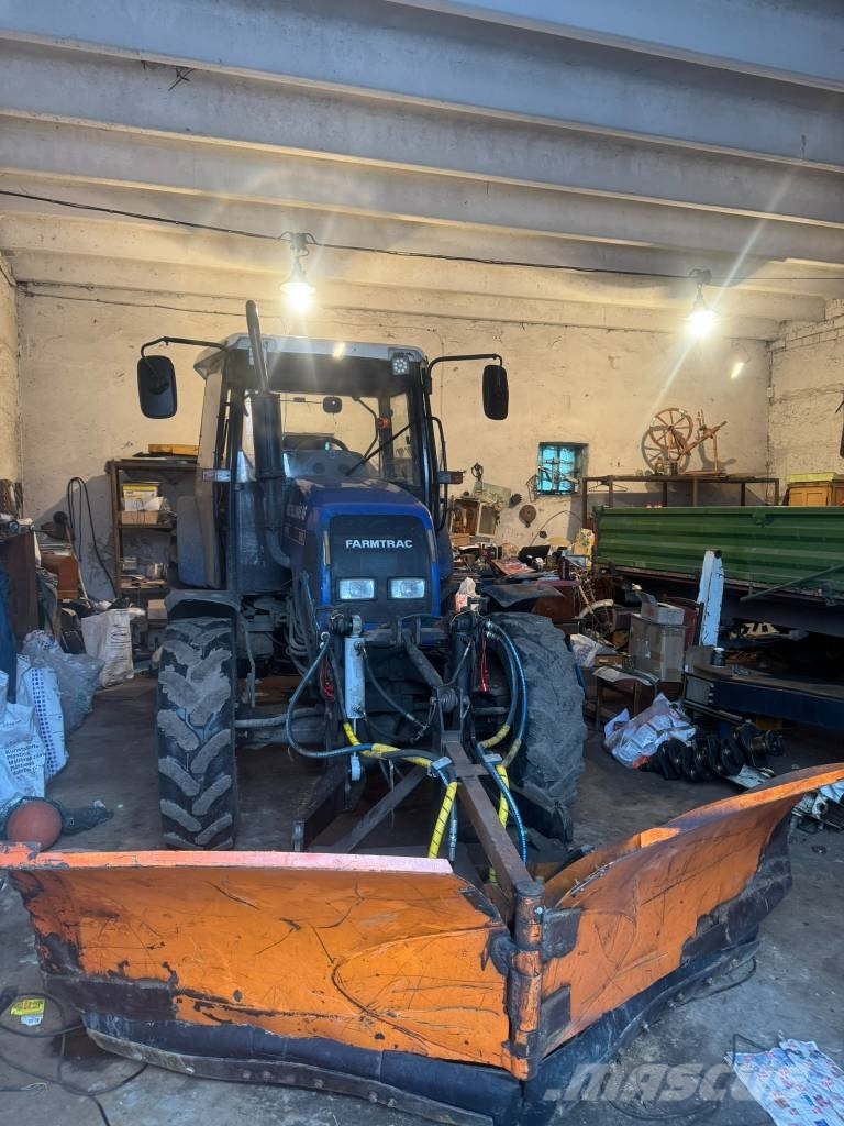 Farmtrac 675DT Трактори