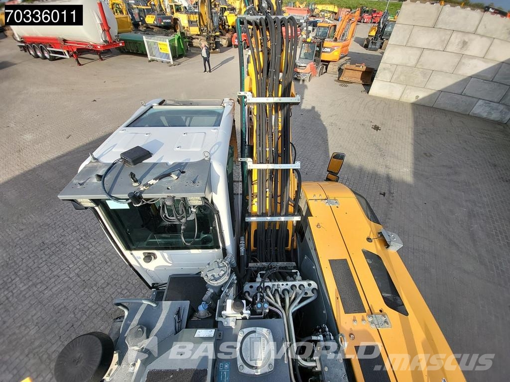 Liebherr A918 ホイール式油圧ショベル（パワーショベル・ユンボ・バックホー）