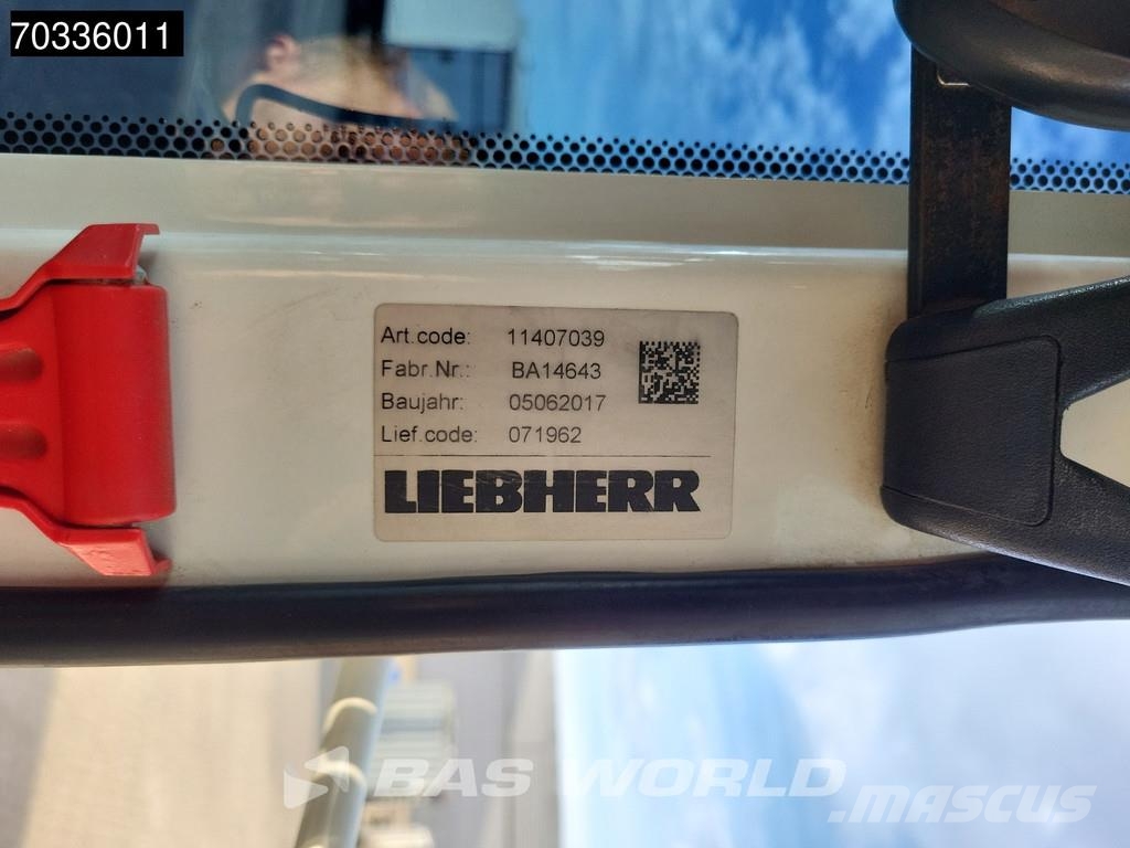 Liebherr A918 ホイール式油圧ショベル（パワーショベル・ユンボ・バックホー）