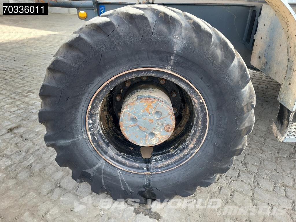 Liebherr A918 ホイール式油圧ショベル（パワーショベル・ユンボ・バックホー）