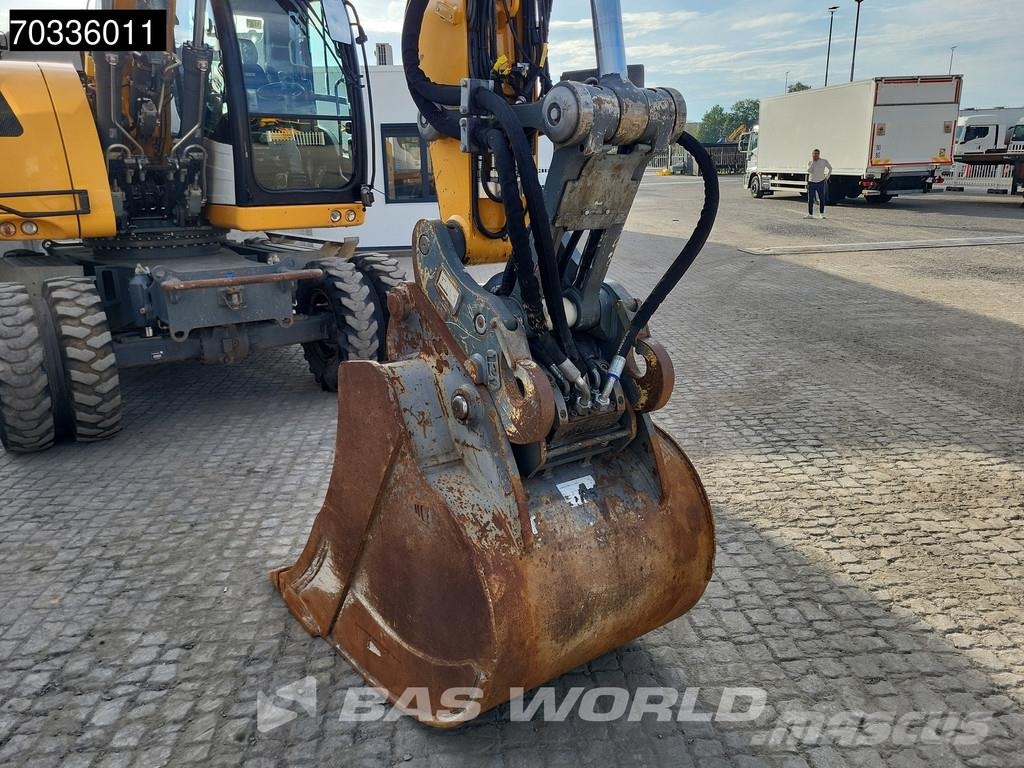 Liebherr A918 ホイール式油圧ショベル（パワーショベル・ユンボ・バックホー）