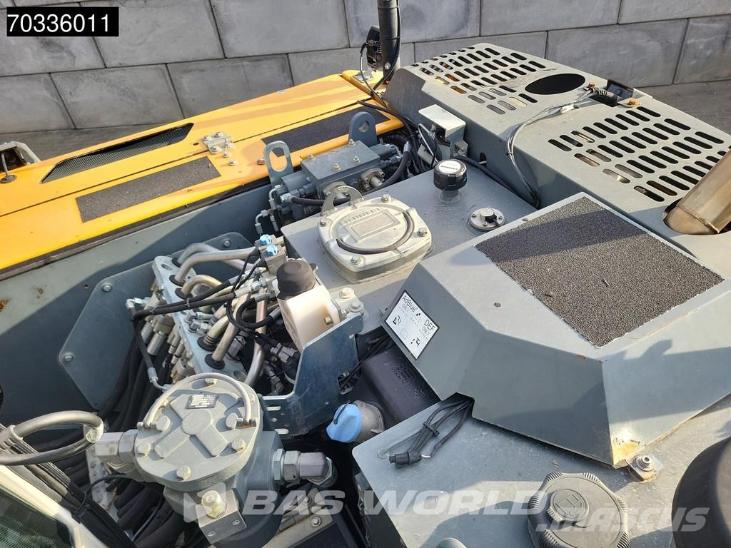 Liebherr A918 ホイール式油圧ショベル（パワーショベル・ユンボ・バックホー）
