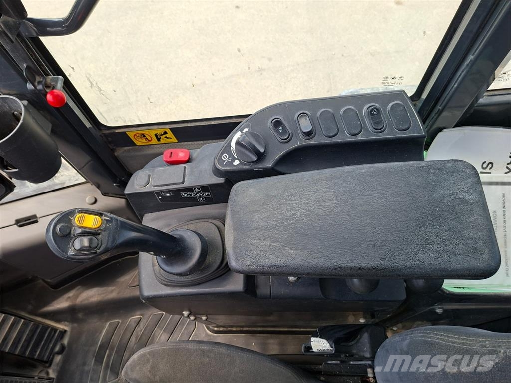 Komatsu WA200-8 4X4 Muu