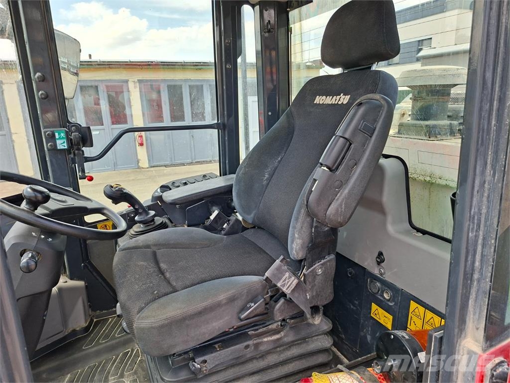 Komatsu WA200-8 4X4 Muu