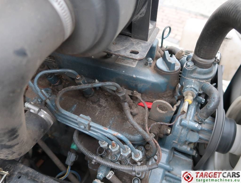 Toro LT3340 3-Gang Hydro 4WD Cylinder Reel Mower Traktorske kosilice