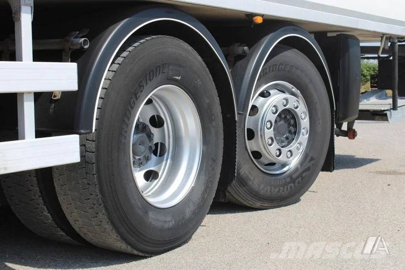 Mercedes-Benz Actros 2532---001 溫控卡車