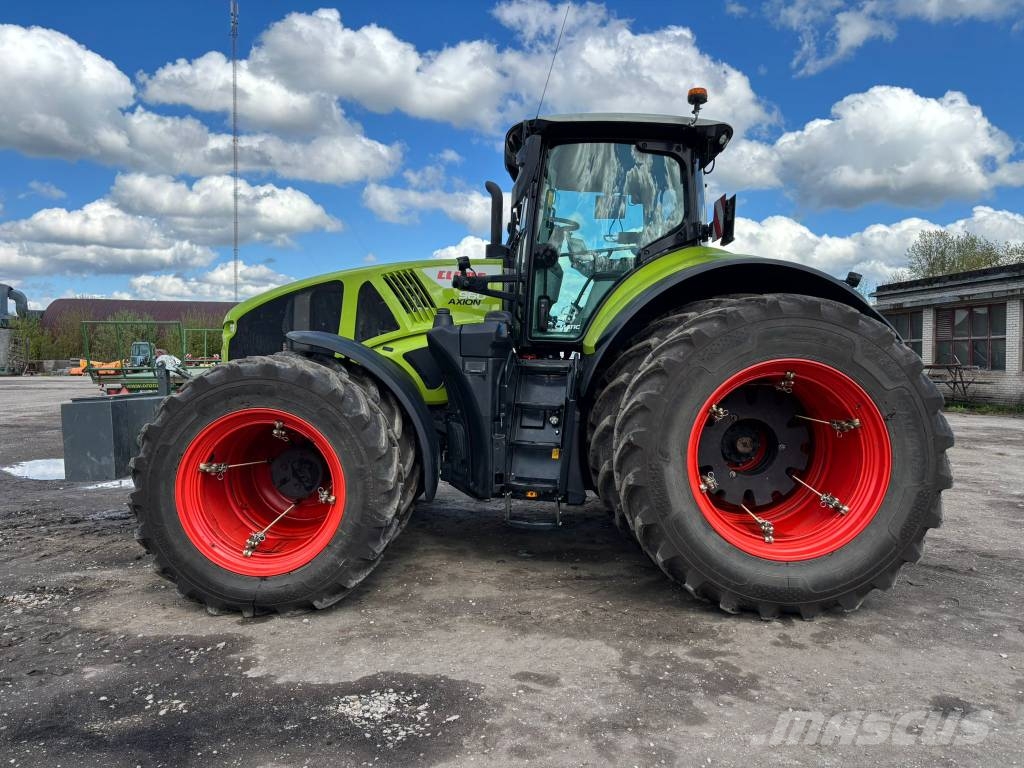 CLAAS Axion 960 cmatic Trattori