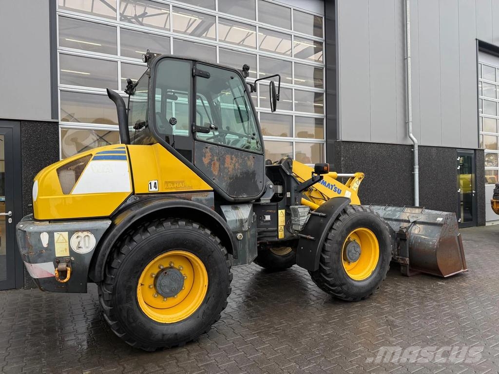 Komatsu WA100M-5 Iekrāvēji uz riteņiem