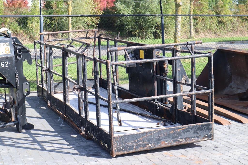 Dieci PEGASUS 40.25 | FORKS | BUCKET | WINCH | BASKET Chariot télescopique