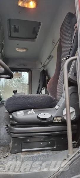 Mercedes-Benz AK 8X8 FASSI 660 EINZELBER SEILWINDE 全路面起重機/吊車