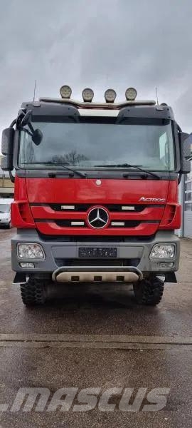 Mercedes-Benz AK 8X8 FASSI 660 EINZELBER SEILWINDE 全路面起重機/吊車