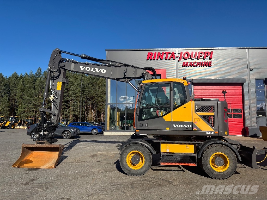 Volvo EWR 170 E / Pyörittäjä, Kärry, 2 kauhaa, Stage V Pyöräkaivukoneet