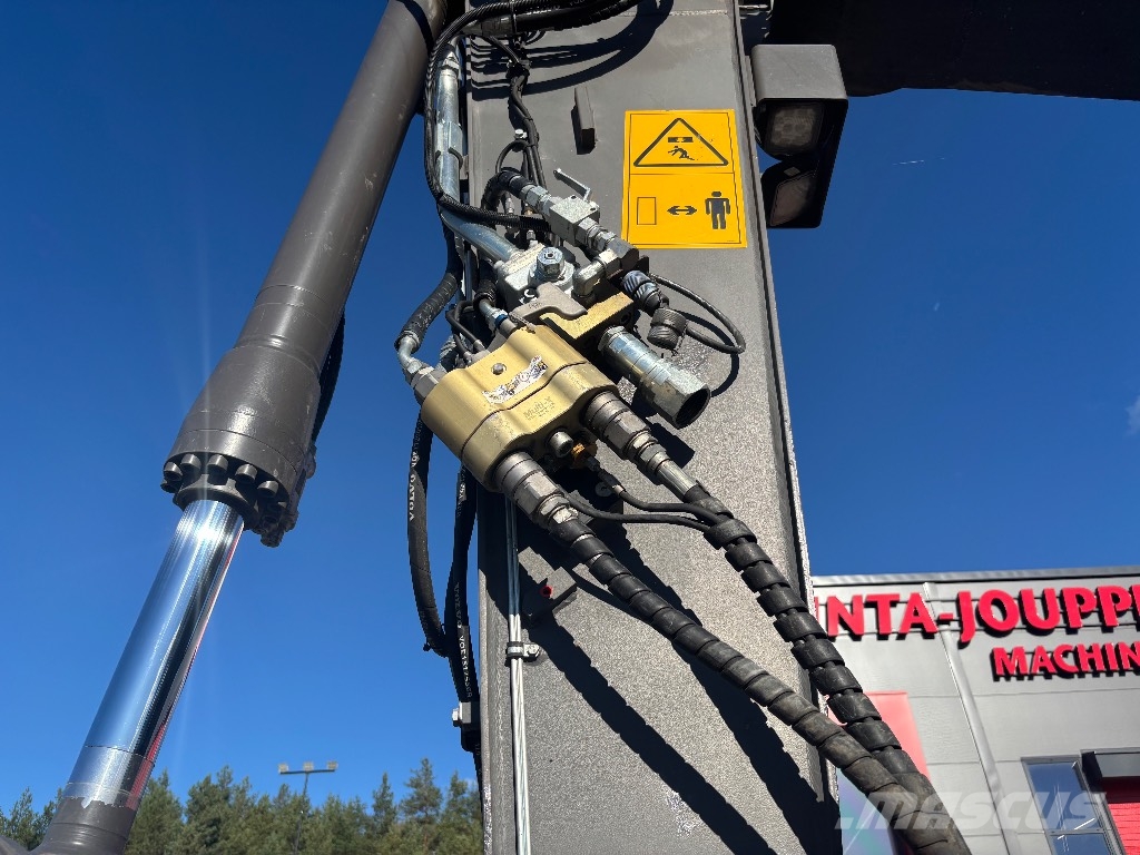 Volvo EWR 170 E / Pyörittäjä, Kärry, 2 kauhaa, Stage V Pyöräkaivukoneet