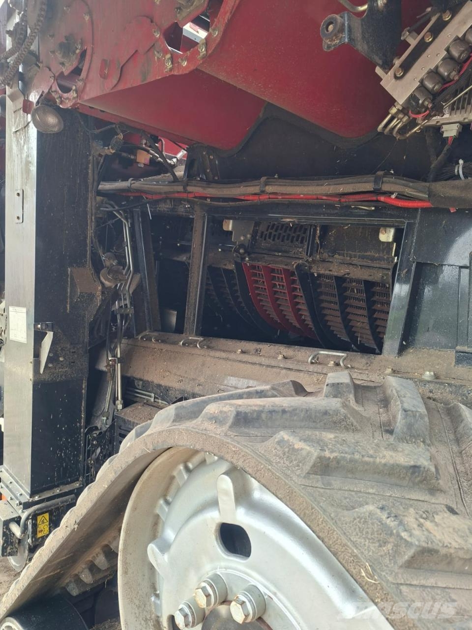 Case IH 8250 Axial Flow Stage V حصادات